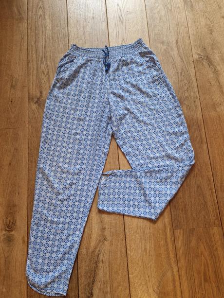 Pohodlne,letne nohavice tzv travellerky 152, h&m,146