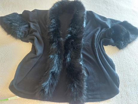 Prehoz pelerina s kozusinkou l-xxl, xl