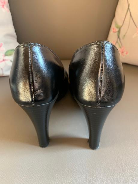 Čierne lodičky z pavej kože, 37