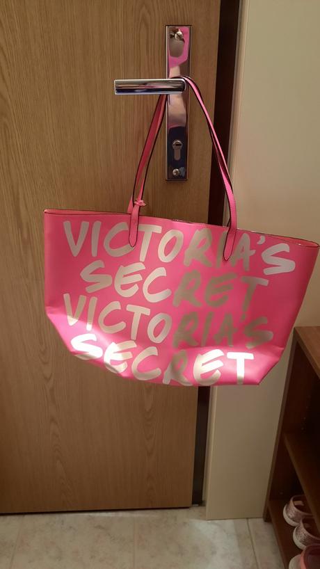 Shopper victoria's secret, victoria's secret