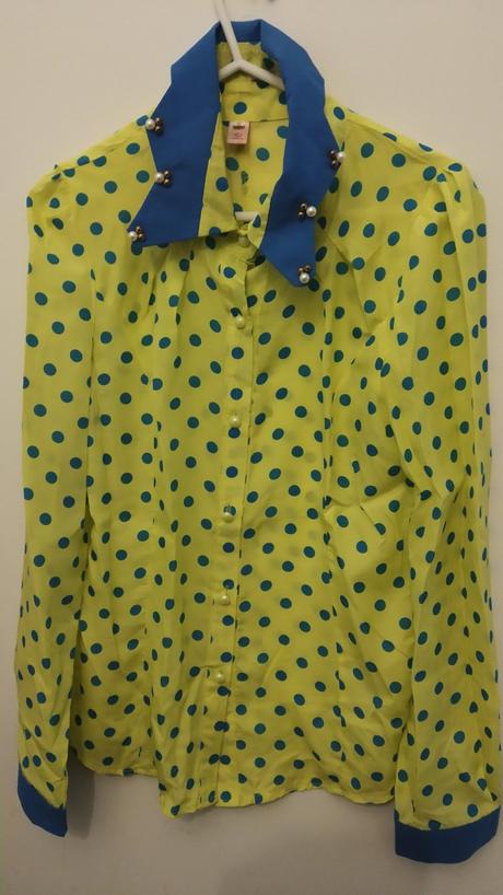 Blúzka  bodkovaná s perličkami, m