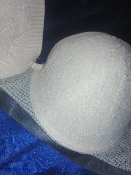 Podprsenka, reserved,80c