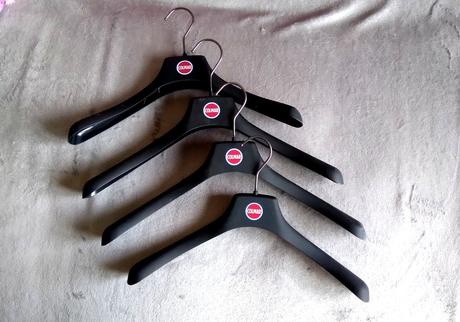 Vešiak pevný colmar ramienko ako nové, 