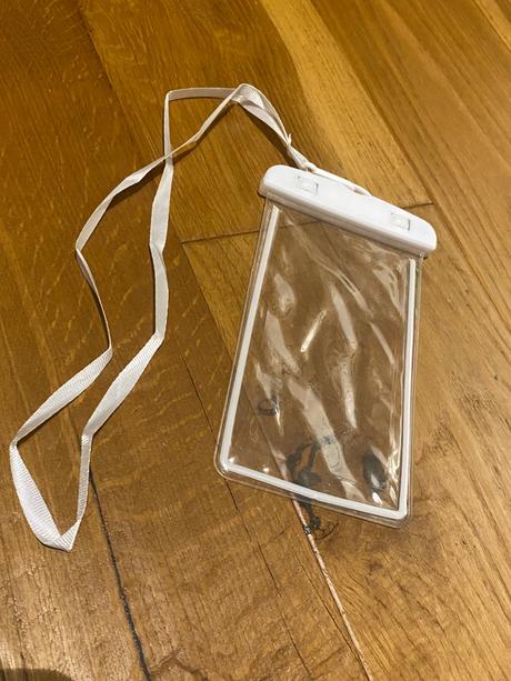 Vodotesné obaly na mobil, 