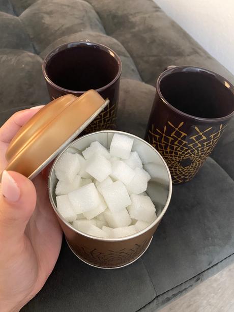 Hrnčeky a dóza na cukor, 