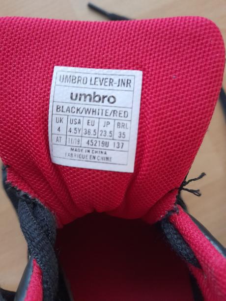 Halové tenisky, umbro,36