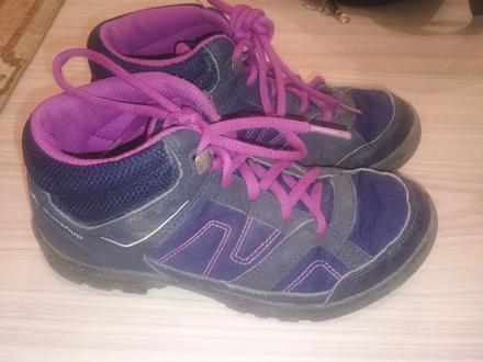 Turistické topánky 34 top stav, quechua,34