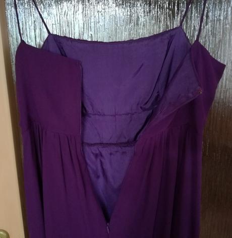 Šaty 42 s poštou, 42