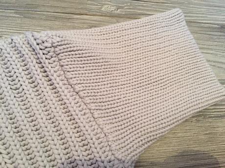 Kvalitny značkovy sveter   xs/s, 34