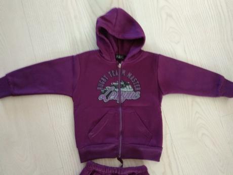 Fialová súprava, 92