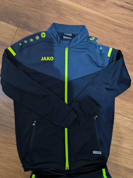 Jako súprava v 140, 140