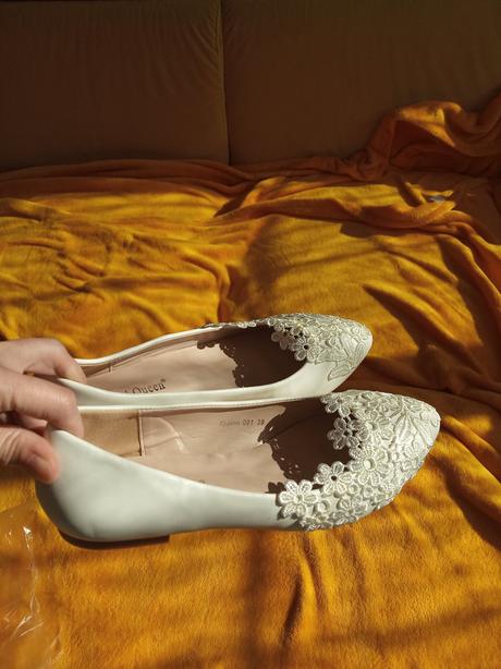 Biele slávnostné topánky, 37