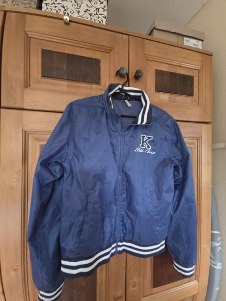 Prechodná bunda, 164