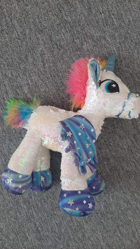 Premeniaci konik albi novy, 