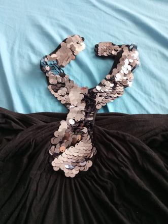 Tričko s flitrami okolo krku, l