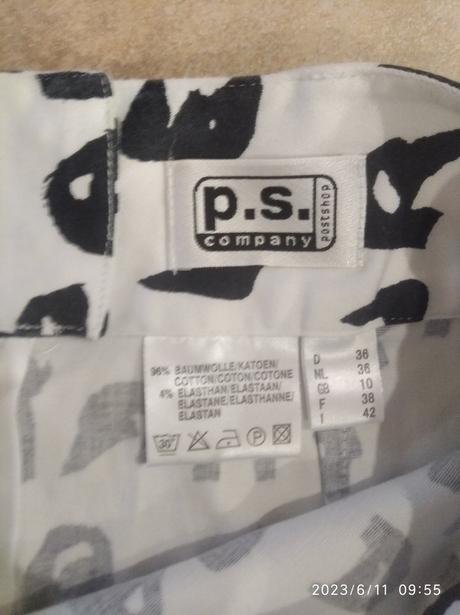 Krasna sukna s písmenami, 36