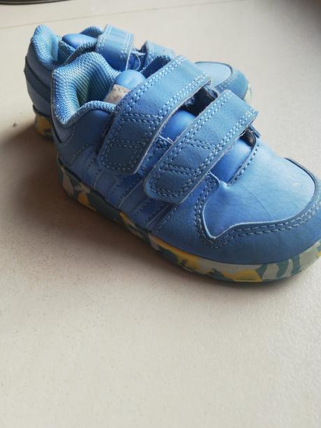 Krásne botasky, adidas,22