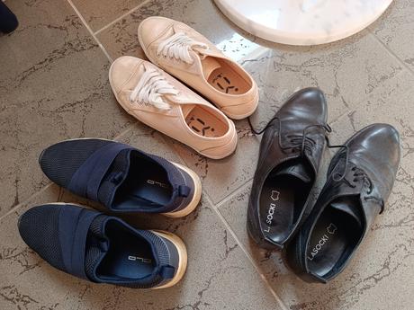 Darujem 3 páry topánok, 38