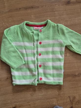 Sveter na zapínanie, 74