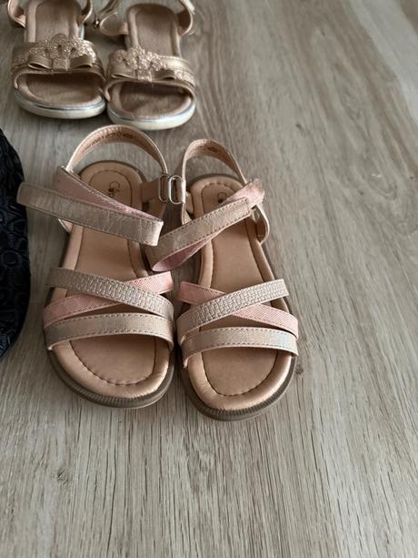 Sandálky, 31
