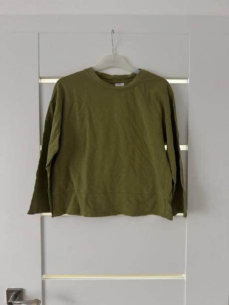 Zelena tenka mikinka, zara,140