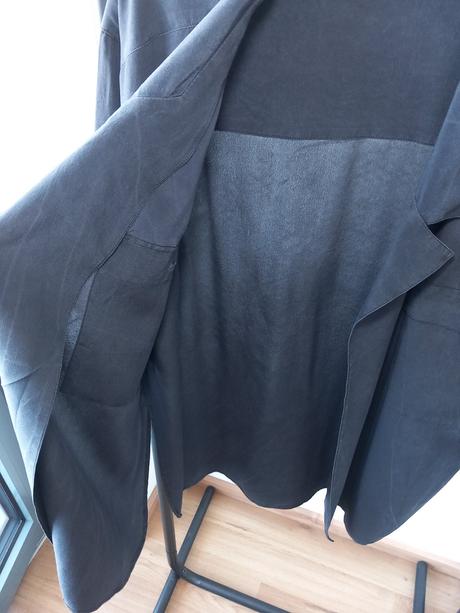 Čierny hodvábny prehoz / kardigán, 