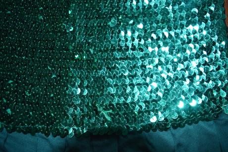 Dlhy top s trblietkami bez rukavov, amisu,s