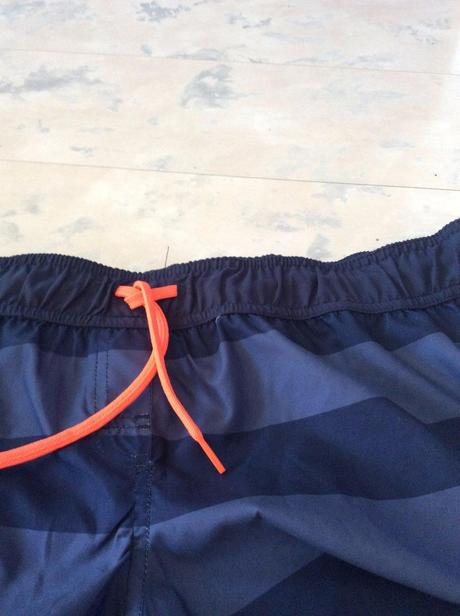 Športové šortky, tribord,46