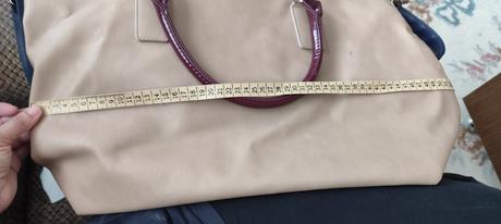 Veľká kabelka, atmosphere