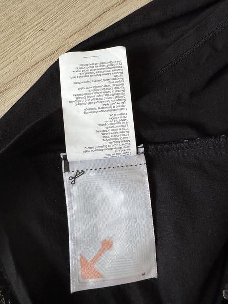 Elegantne tielko s trblietkami, s