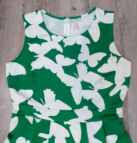 Zeleno biele šaty, 40