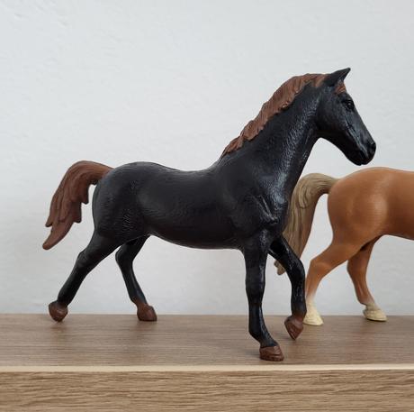 3x kôň - stredná veľkosť, 