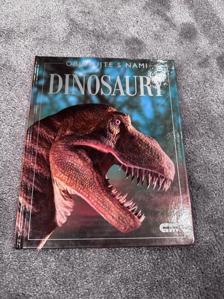 Kniha objavujte s nami dinosaury, 