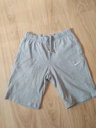 Kratase, nike,s