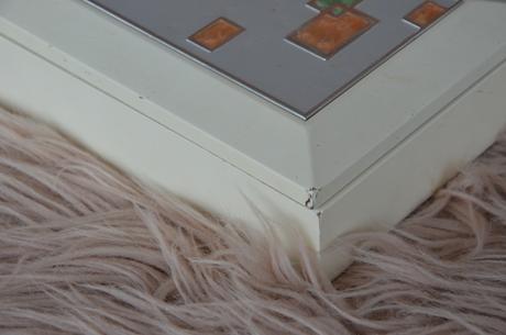 Šperkovnica so zrkadlom, 