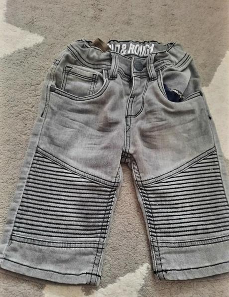 Kraťase takko 122...top stav, takko,122