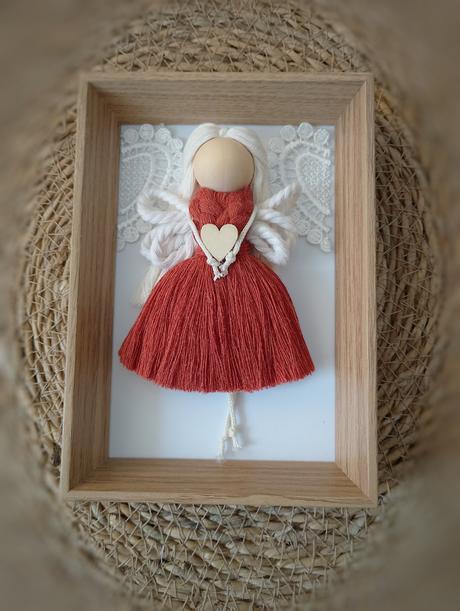 Macrame anjelik v rámčeku, 