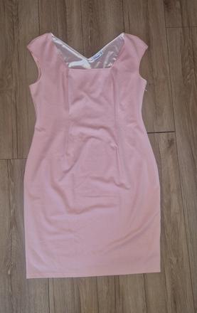 Ružové šaty, 50