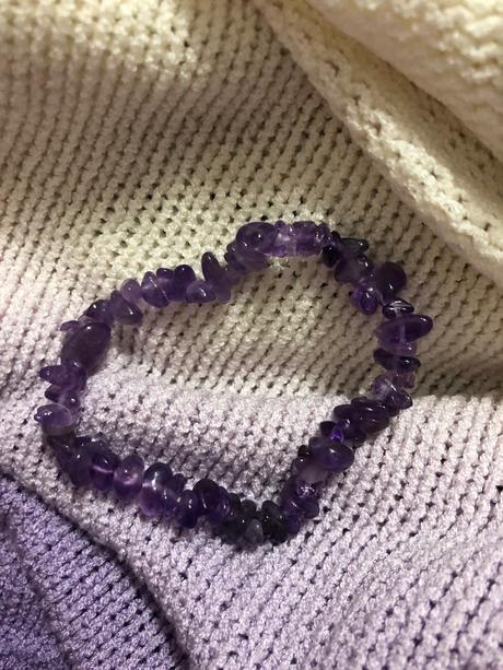 Náramok ametyst sekaný,