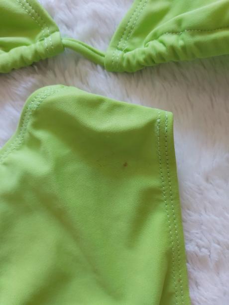 Dvojdielne plavky., 36