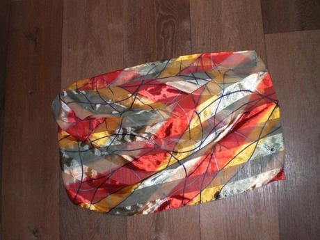 Farebná šatka na jar, leto, jeseň lesklá,