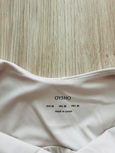 Skvelé šaty so šortkami značky oysho, pc 50 eur, m