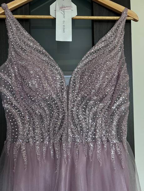 Spoločenské šaty zn. swing, 38