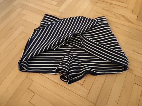 Skorts  / sukňa s kraťasmi, f&f,134