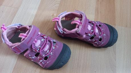 Dievčenské sandálky veľ.25, 25