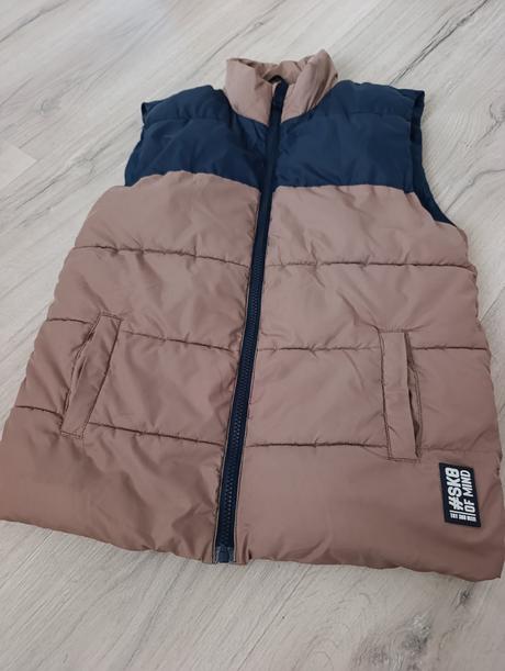 Pekná vesta, sinsay,152