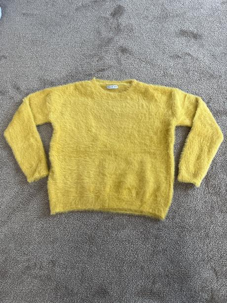 Sveter, reserved,140