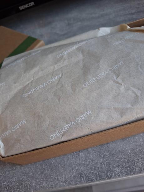 Nová peňaženka, valentino