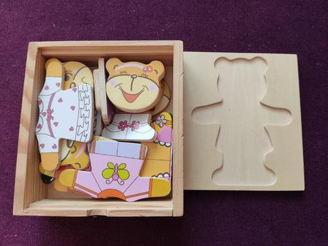 Rozne drevene hracky, 