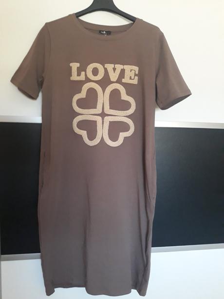 Hnedé šaty s vreckami, m